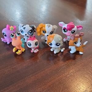 NWOT- Littlest Pet Shop Set Of 8